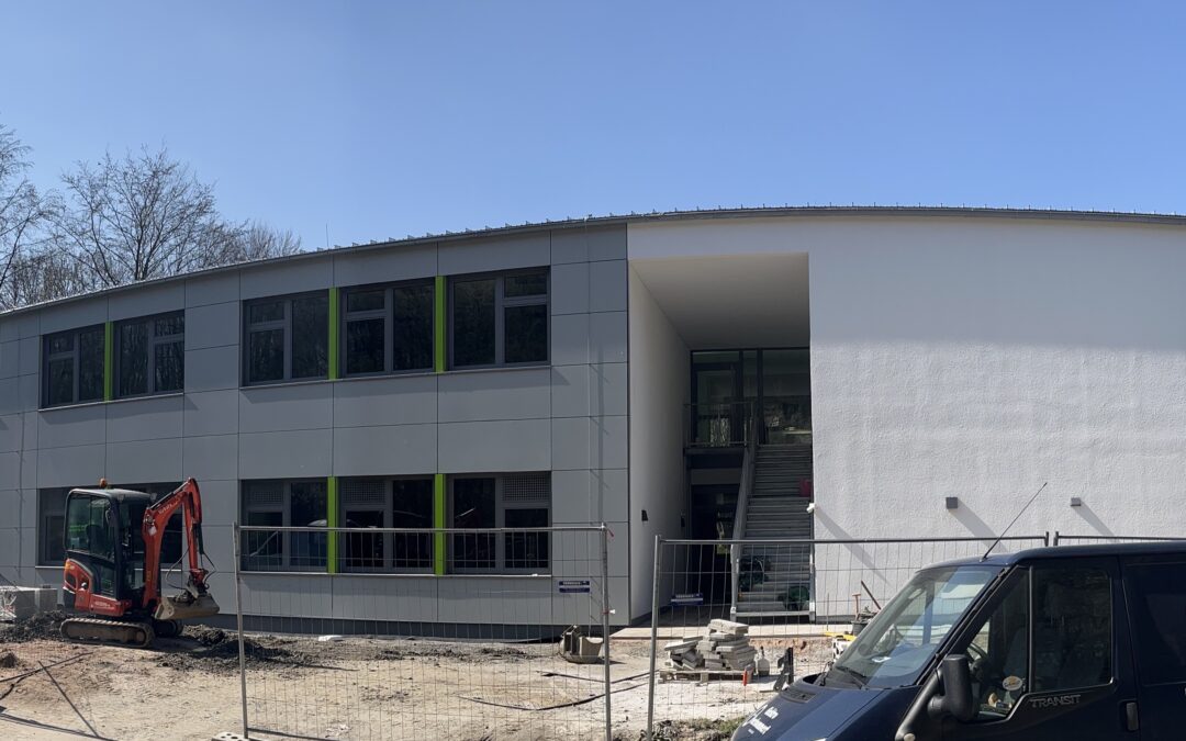 Bezug des Neubaus an der Grundschule Rehme-Oberbecksen